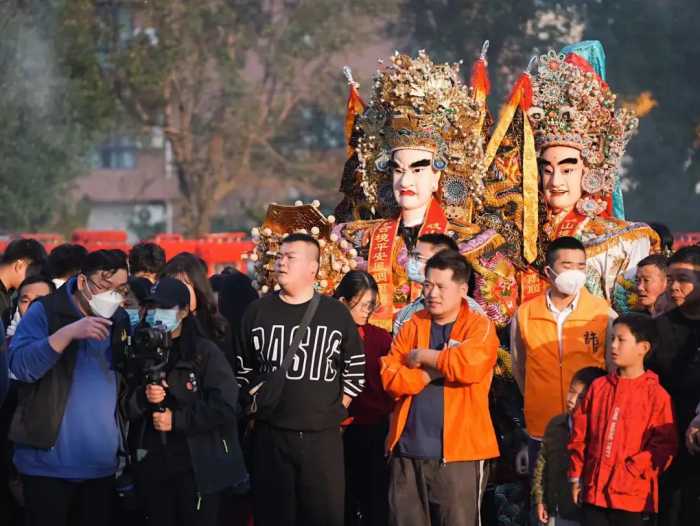 600万人冲进这座城，热度全国第一，游神的年味太诱人！